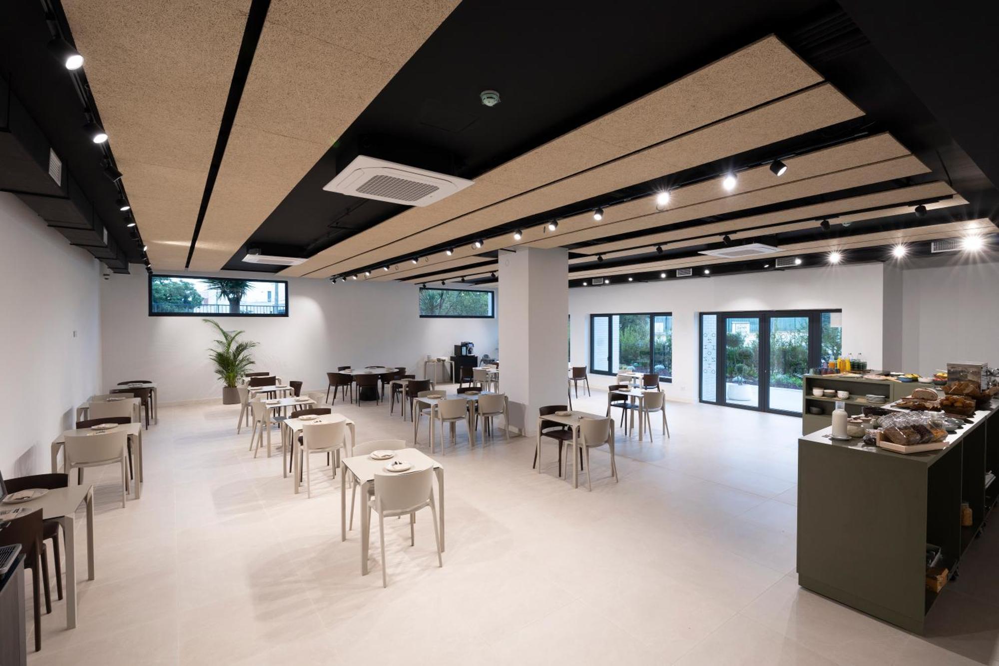 Hotel H4 Cangas 3 Superior Luaran gambar