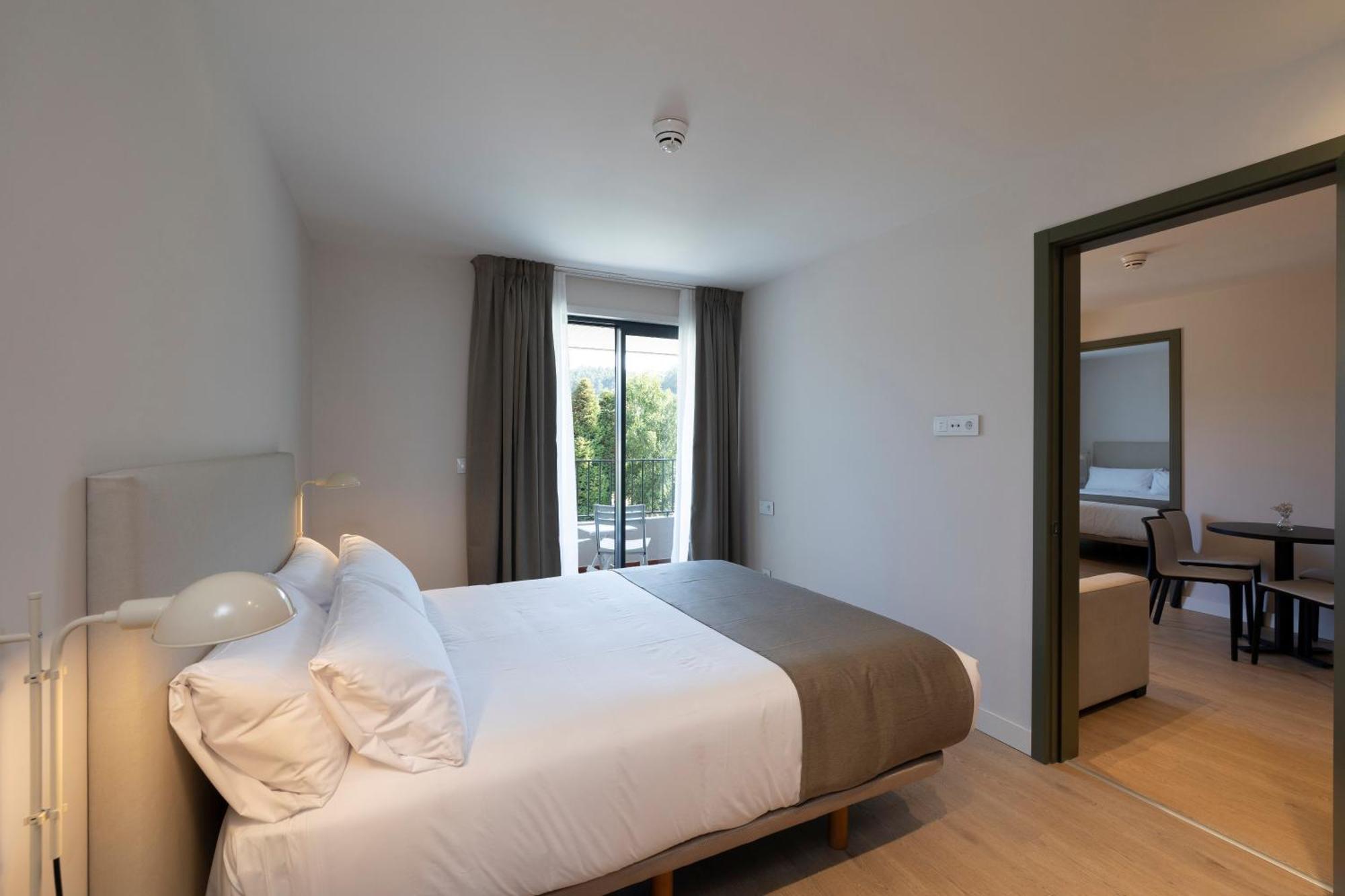 Hotel H4 Cangas 3 Superior Luaran gambar