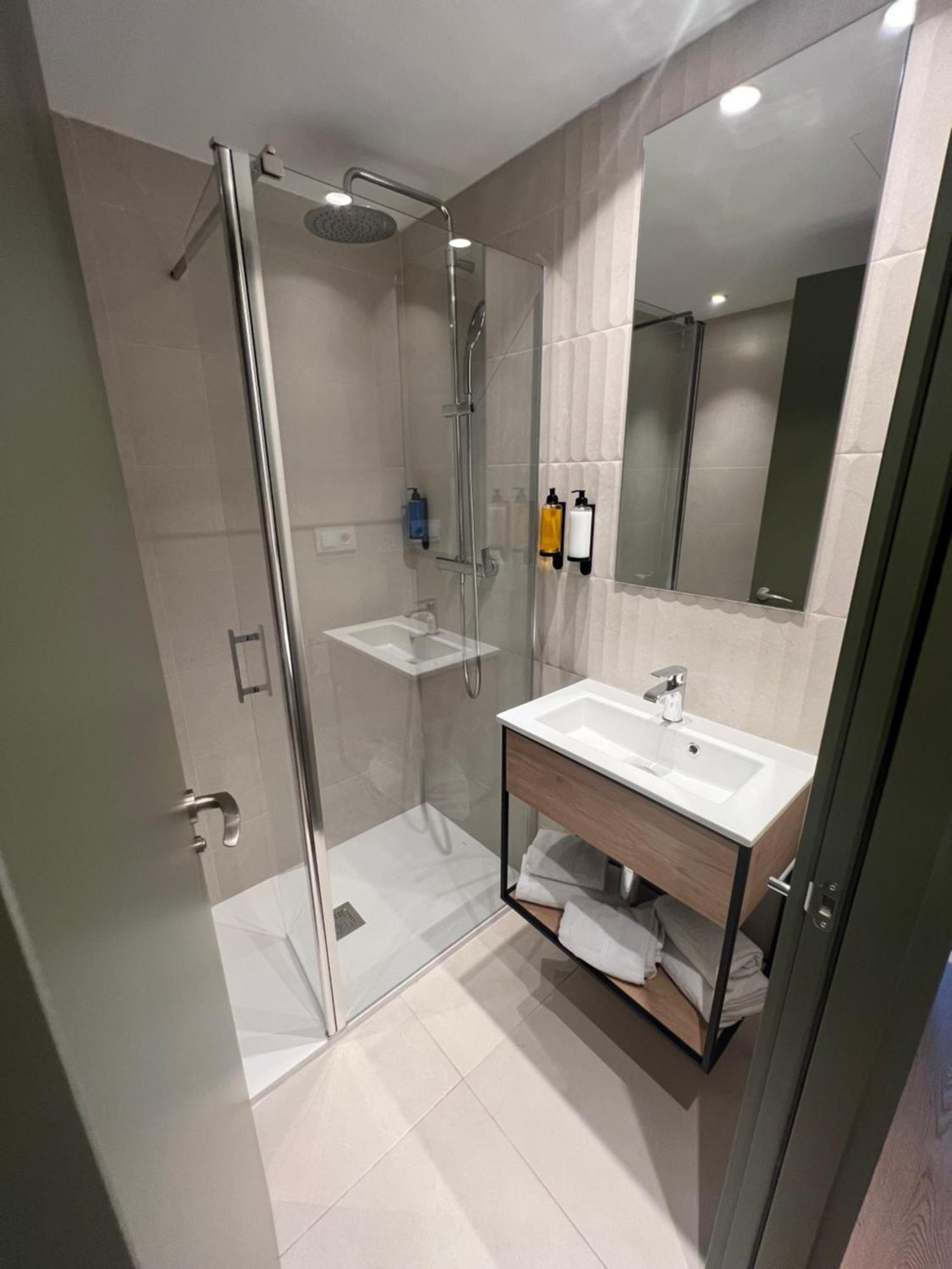 Hotel H4 Cangas 3 Superior Luaran gambar